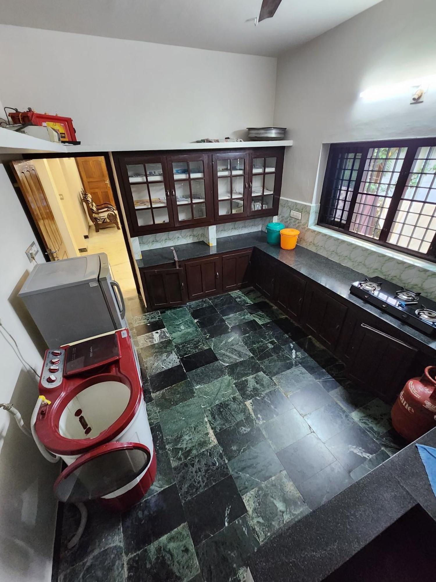 Budget Home Коччи Экстерьер фото